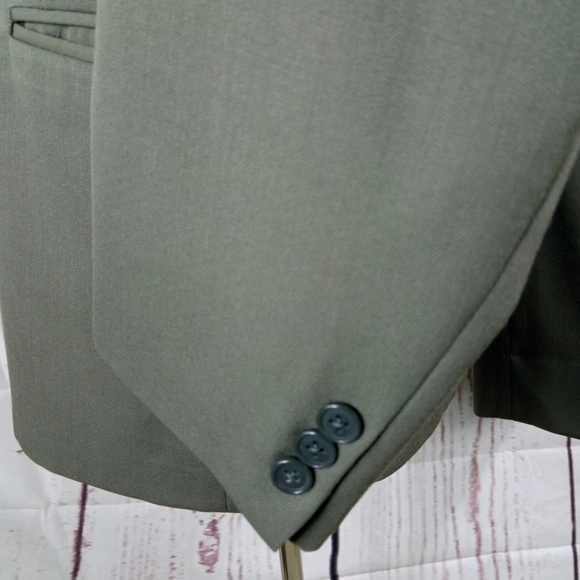 Botany 500 Gladiator 41R Tannish Taupe 2pc Suit - Picture 3 of 8